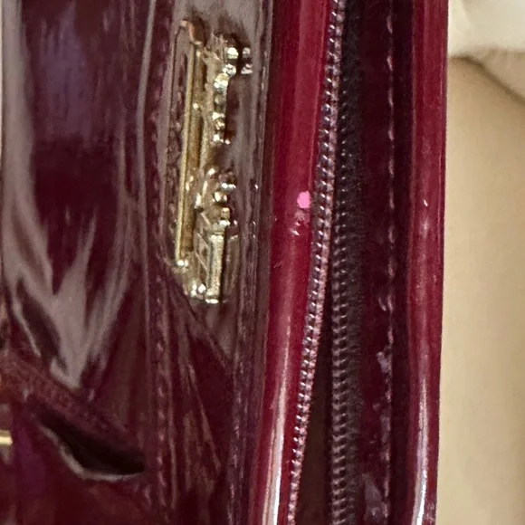 Coach Red Patent Leather Wristlet *LINING NEEDS TO BE REPLACED OR RESTORED* - Picture 4 of 12